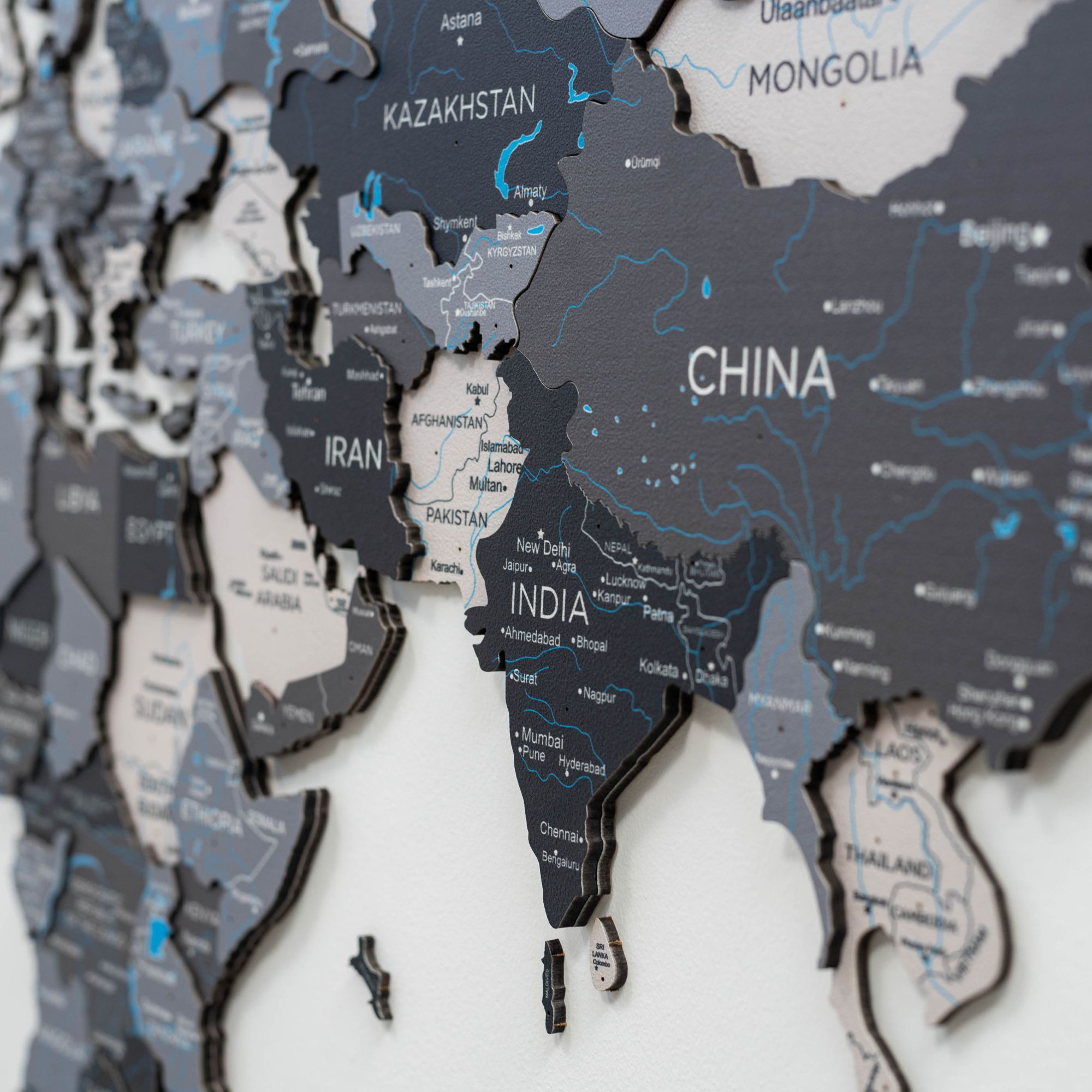 Mappa del mondo 3D in legno Nordik design scandinavo