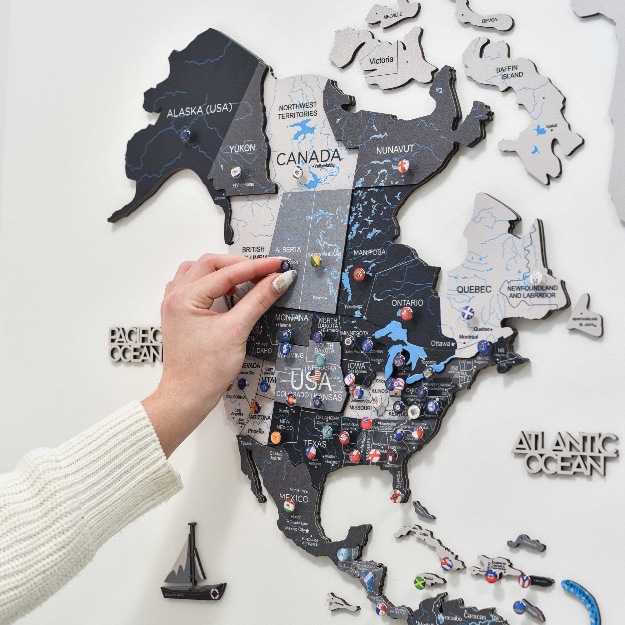 Mappa del mondo 3D in legno Nordik design scandinavo