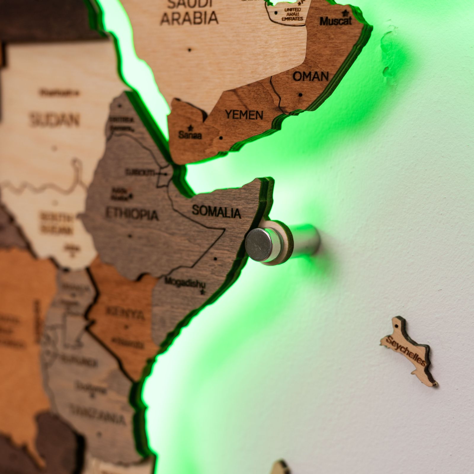 Mappa del Mondo 3D in Legno con Luce LED 3.0 Multicolore