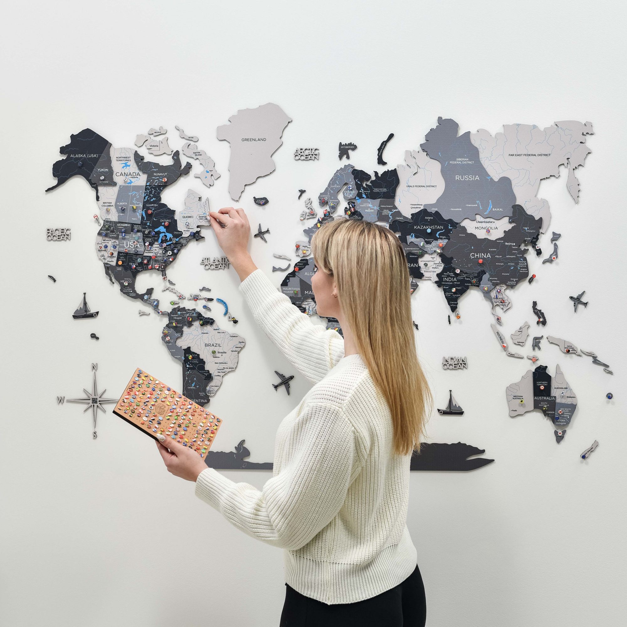 Mappa del mondo 3D in legno Nordik design scandinavo