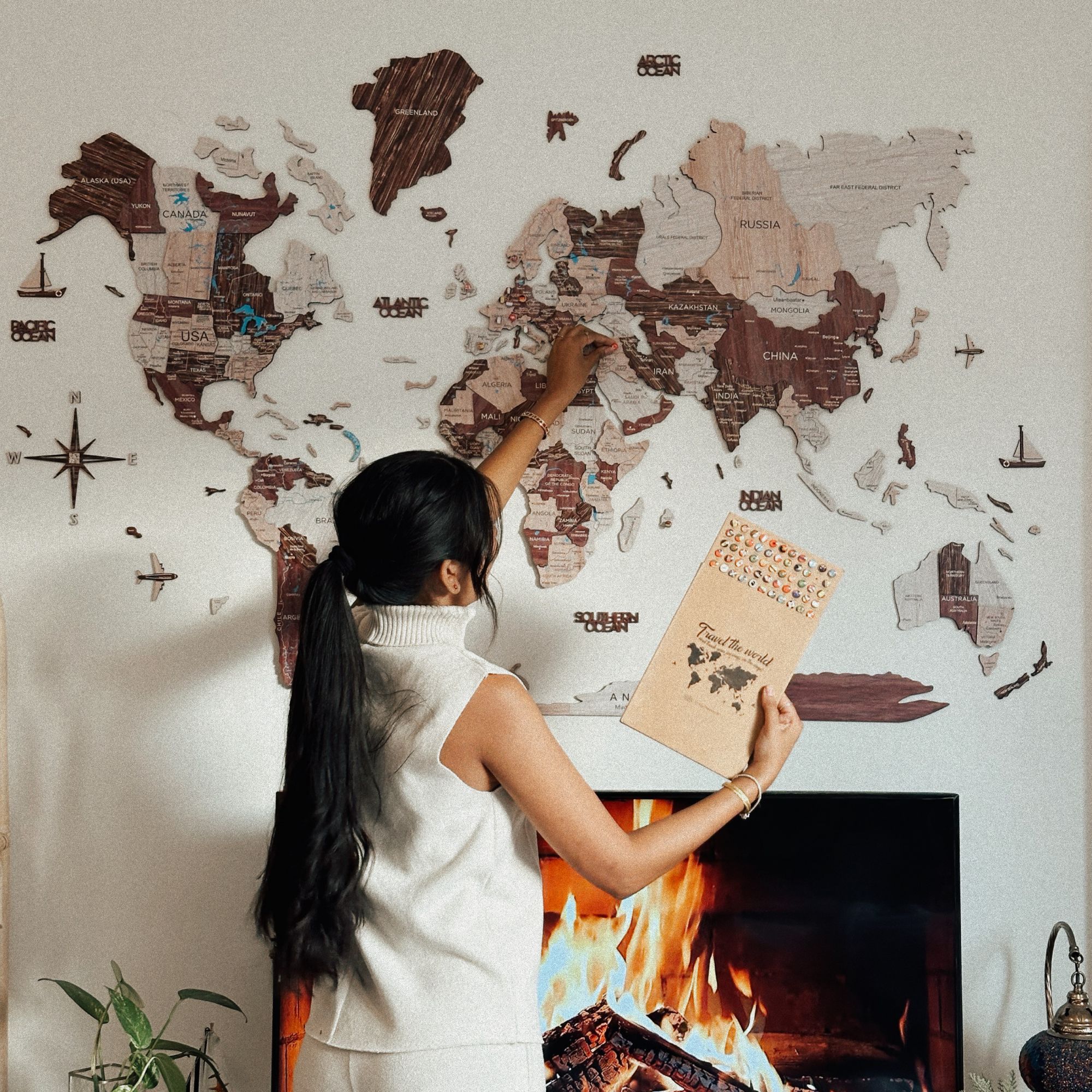 Mappa del Mondo 3D in Legno Cappuccino