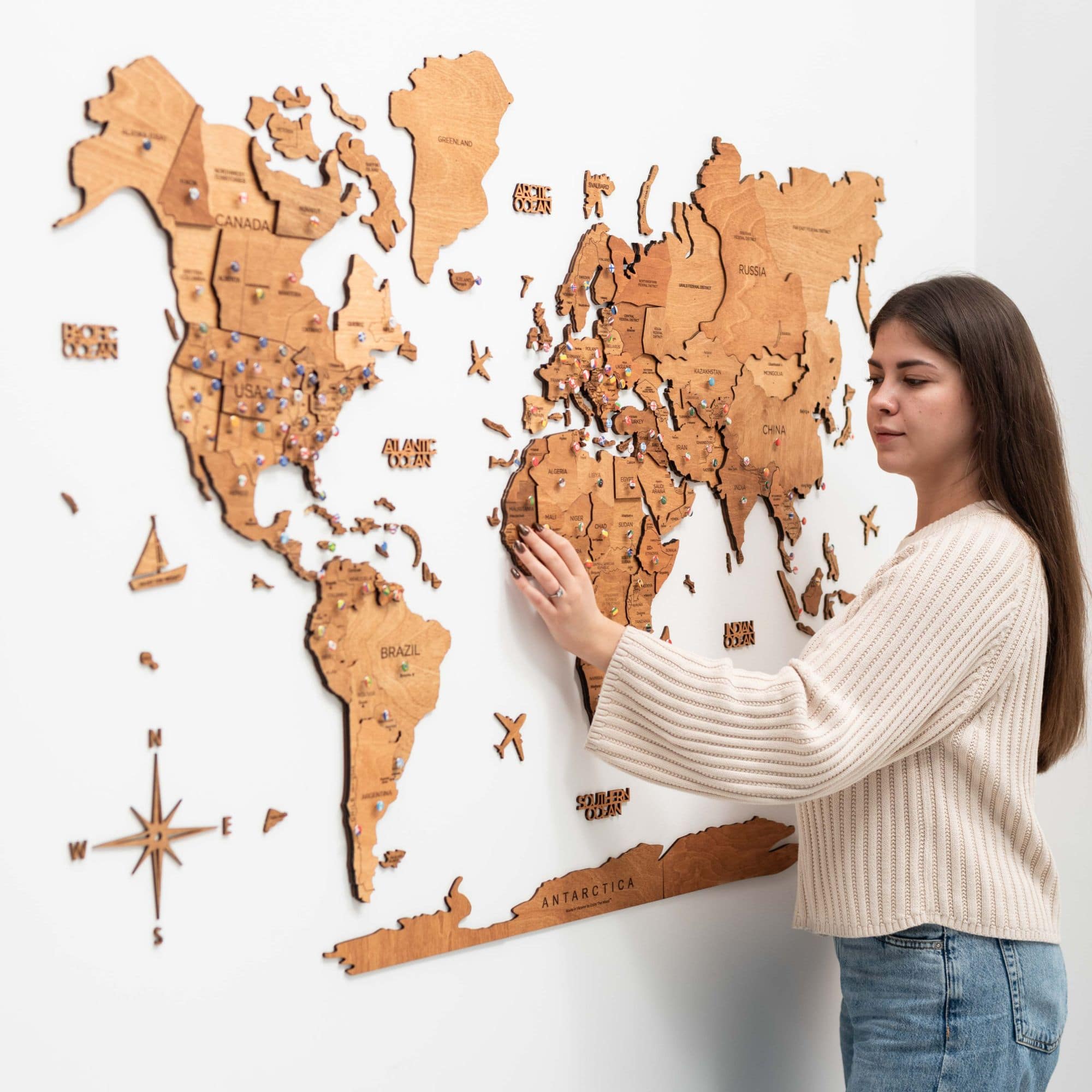 Mappa del Mondo 3D in Legno Rovere