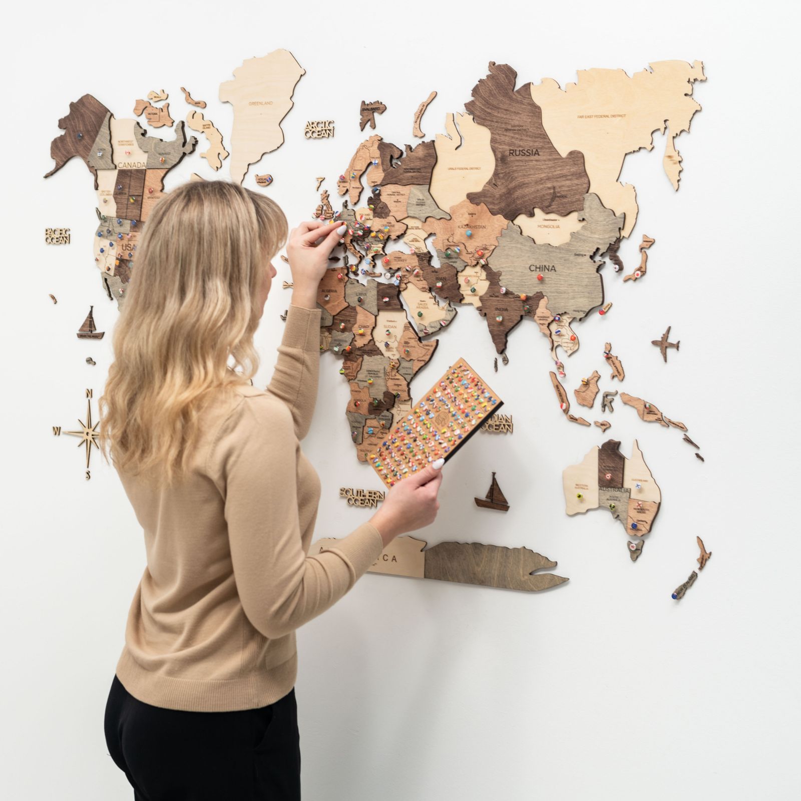 Mappa del Mondo 3D in Legno Smokey