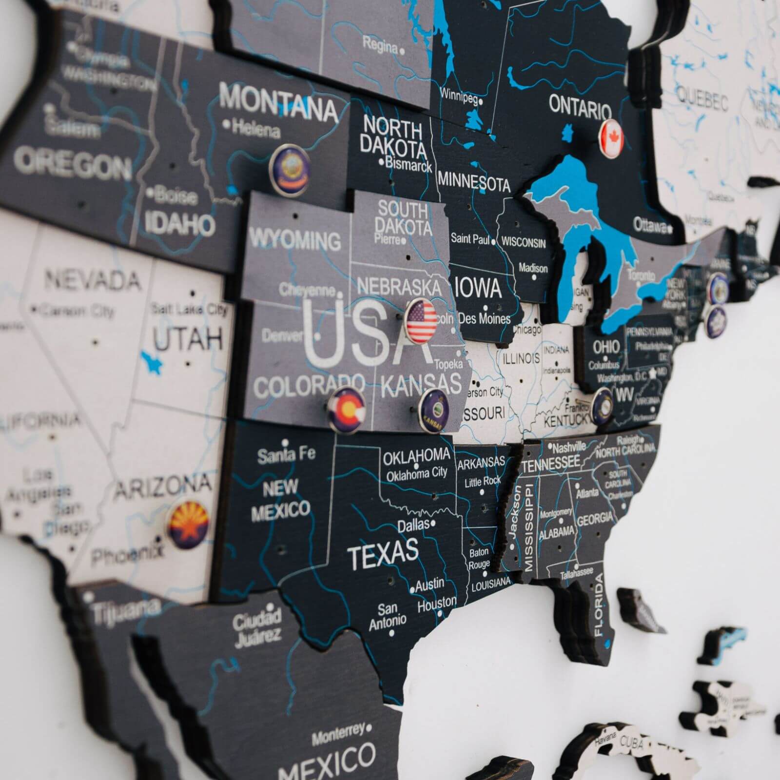 Mappa del mondo 3D in legno Nordik design scandinavo