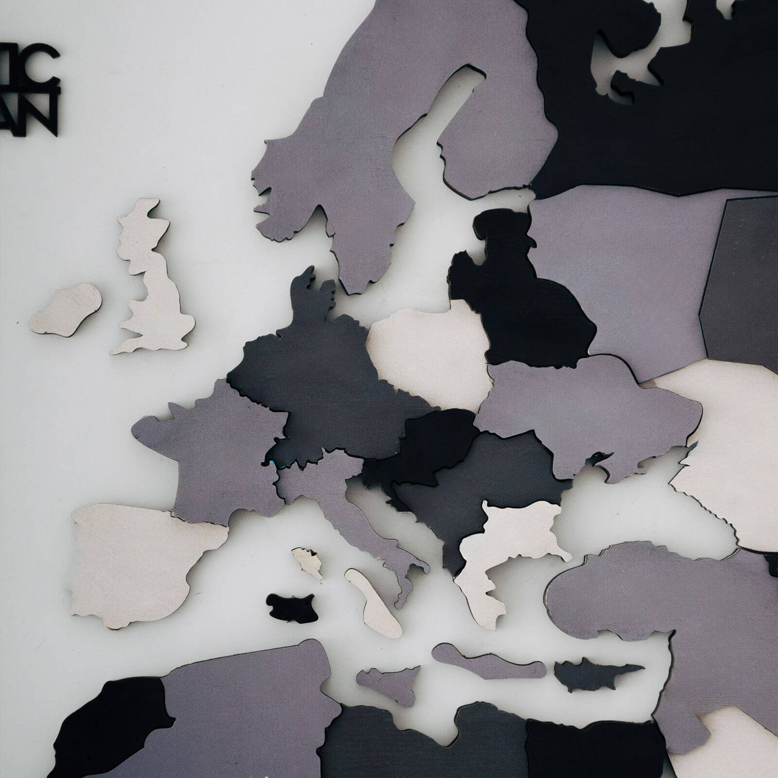Mappa del mondo 3D in legno Nordik design scandinavo
