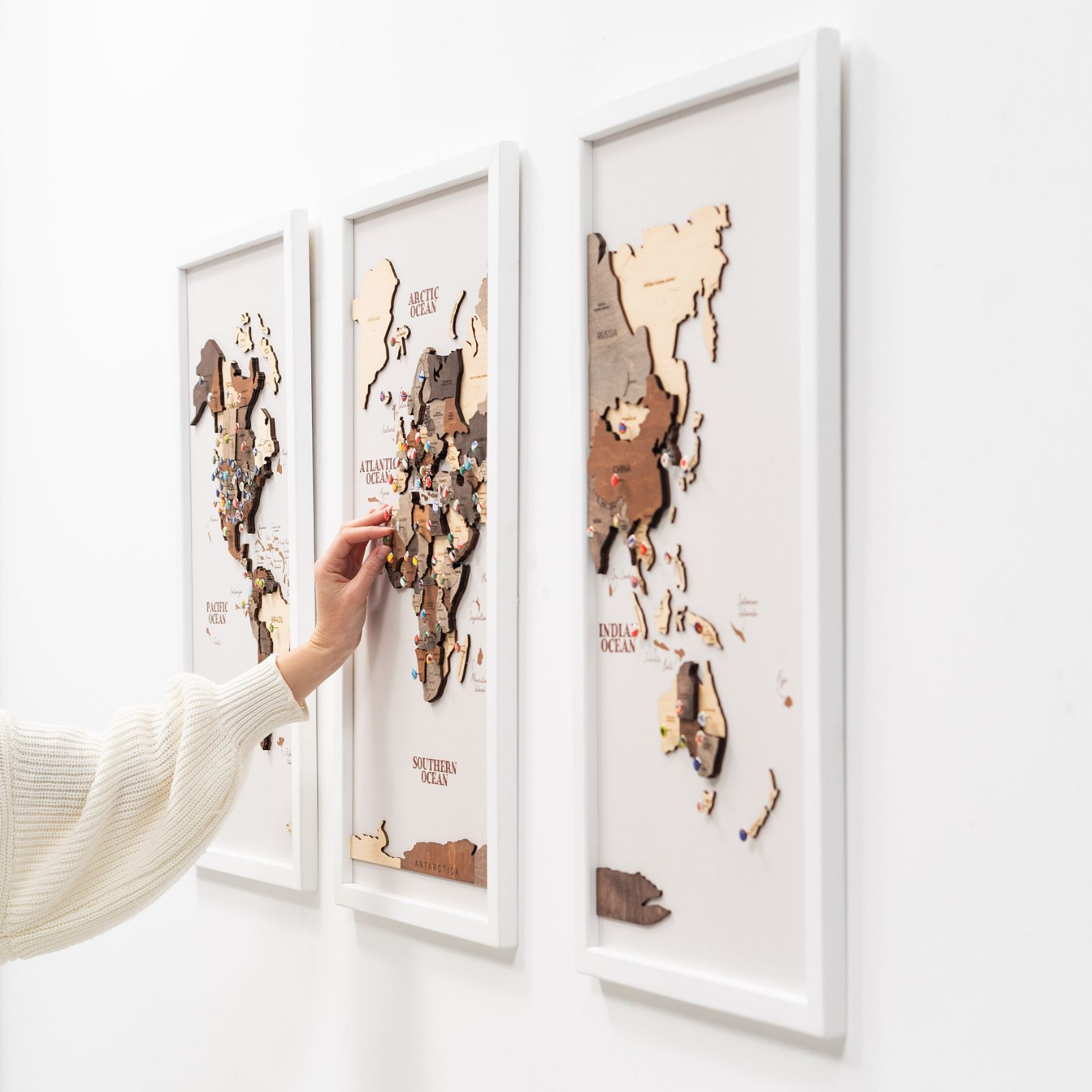 Mappa del Mondo 3D in Legno Multicolore – Trittico da Parete