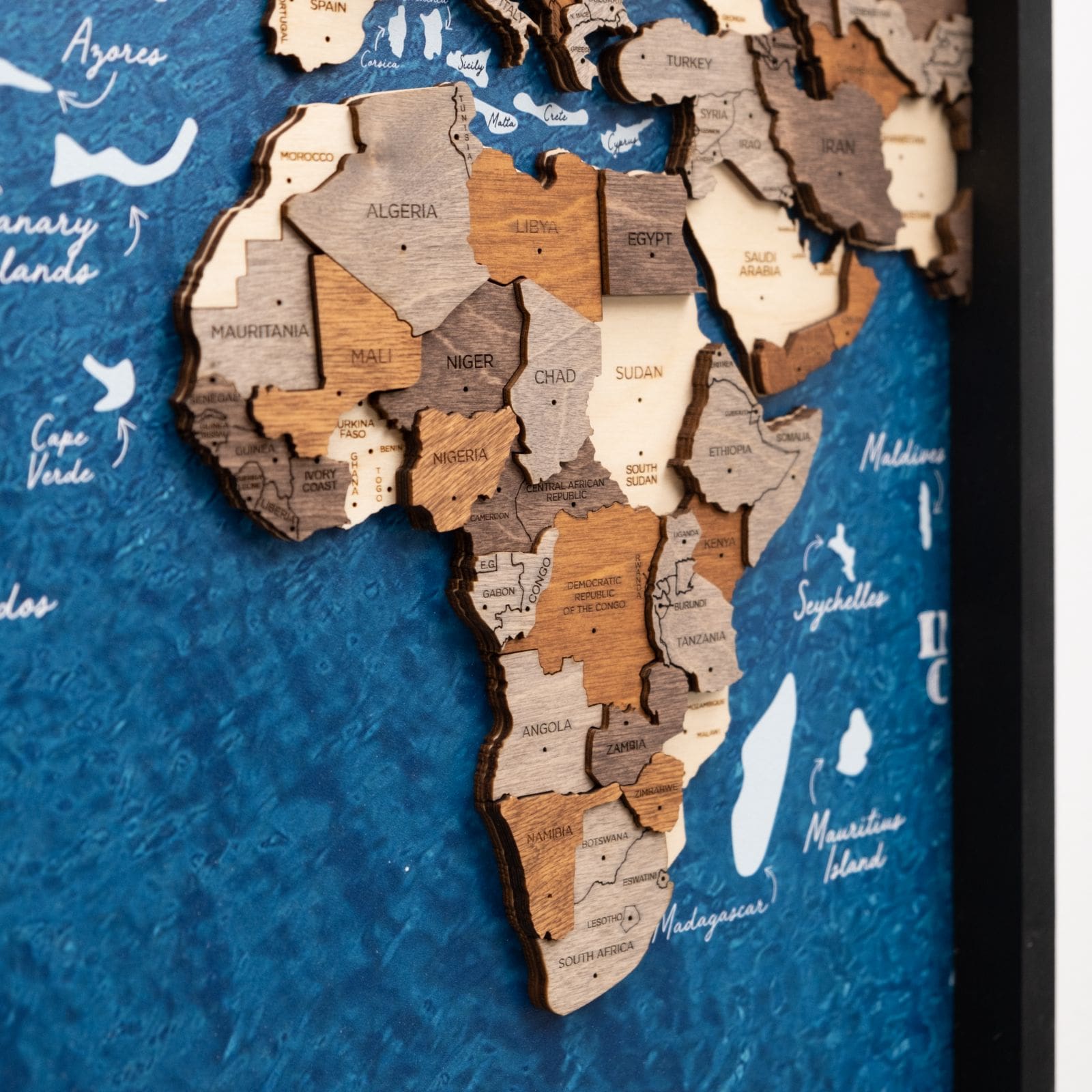 Mappa del Mondo 3D in Legno Multicolore – Trittico da Parete