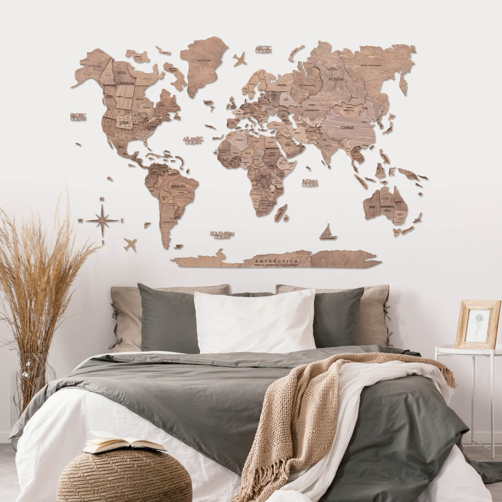 Mappa del mondo in legno sostenibile colore Terra