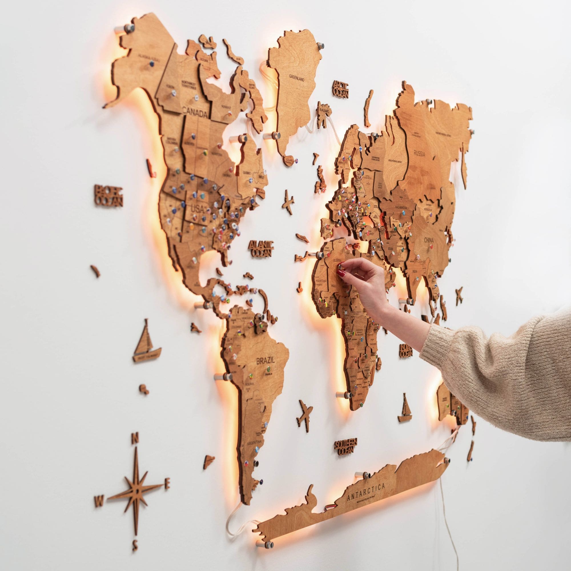 Mappa del Mondo 3D in Legno con Luce LED 3.0 Rovere