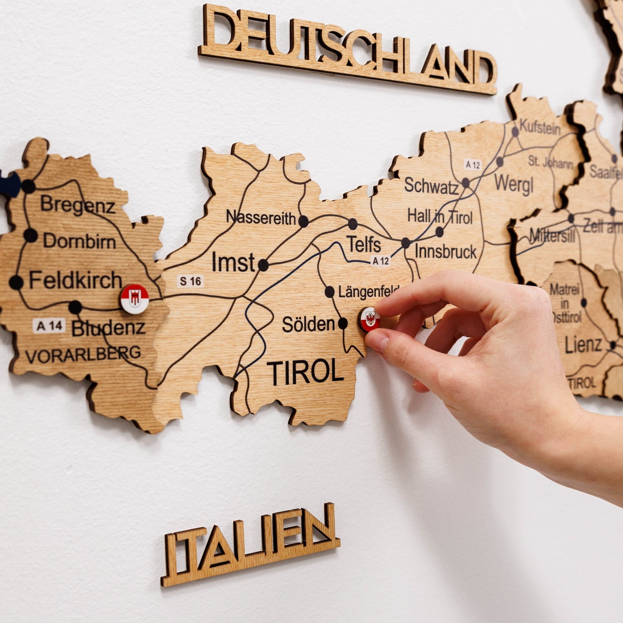 Mappa dell'Austria in legno Gold