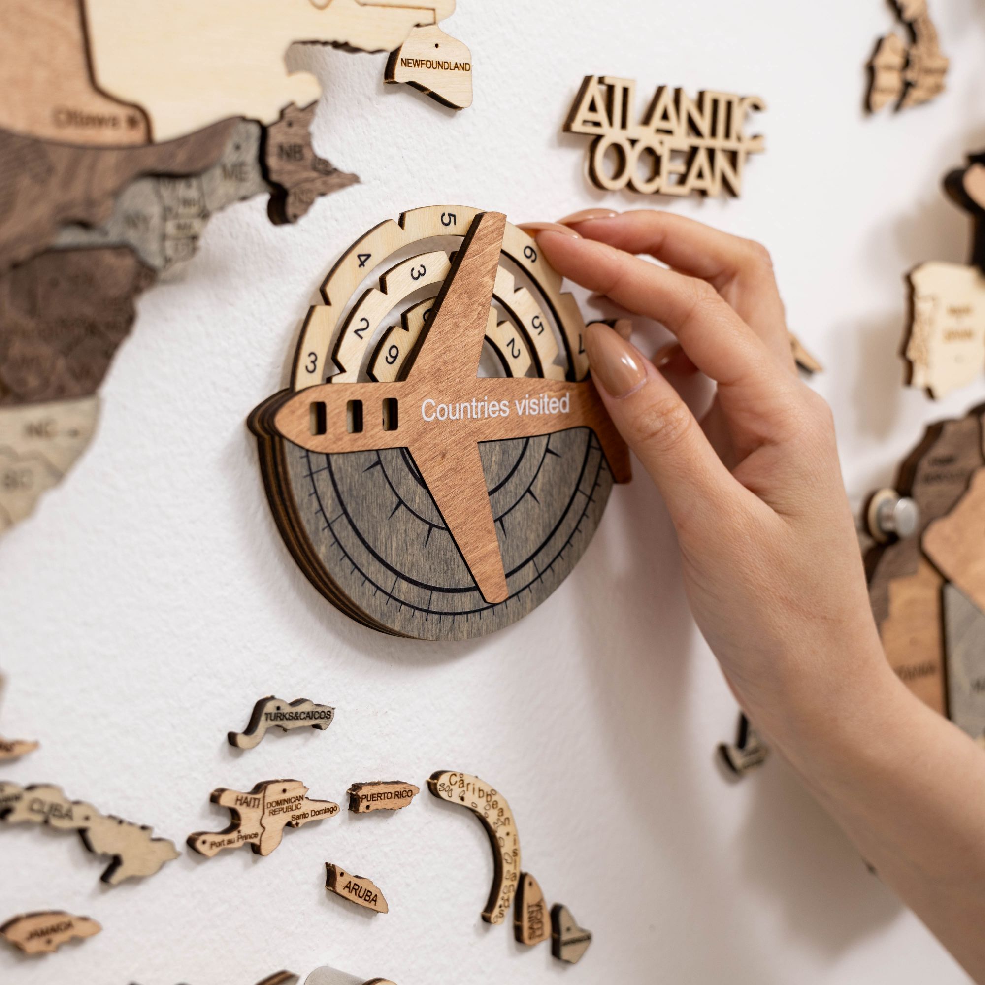 Mappa del Mondo in Legno 3D – Travel Tracker Smokey