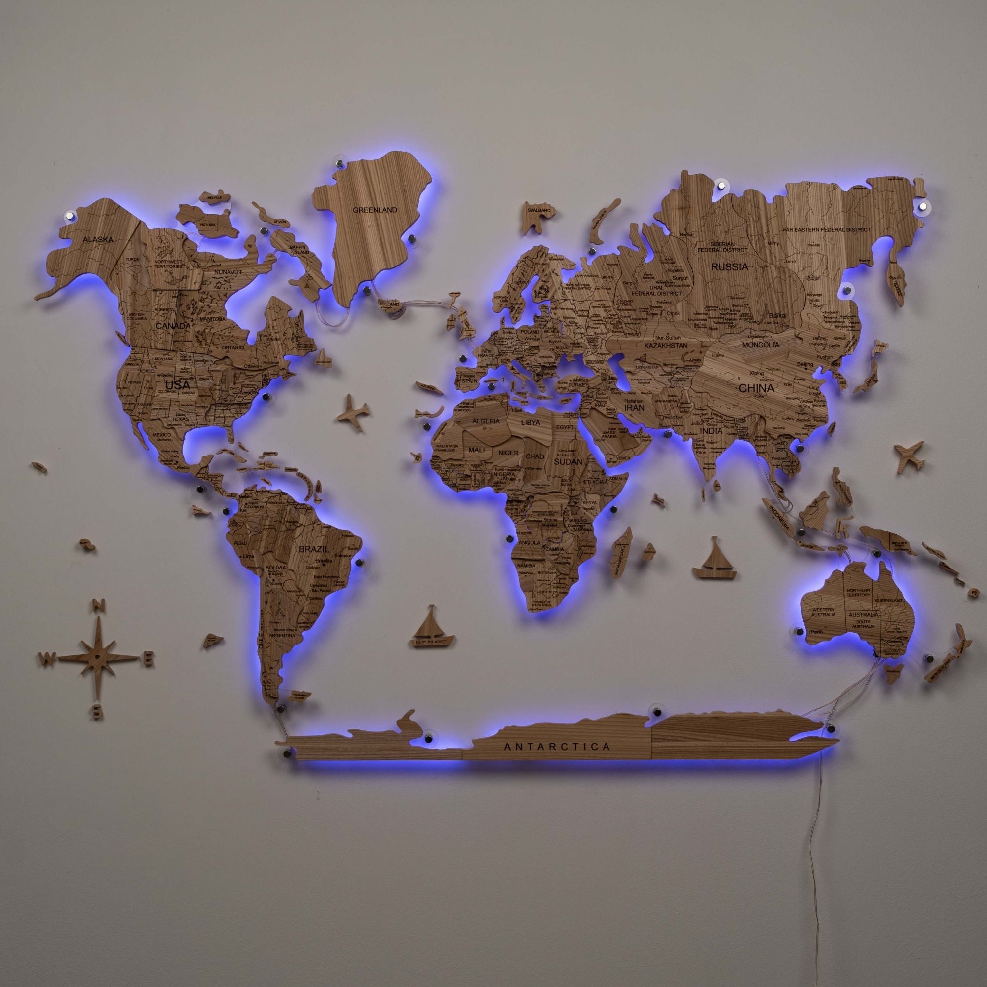 Mappa del Mondo 3D in Legno Massello – Frassino